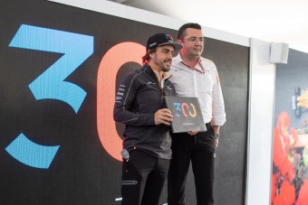 Alonso sem tudja, marad-e az F1-ben