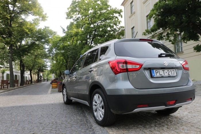A legenda él: egy automata SUV is képes alacsony fogyasztásra 10 A legenda él: egy automata SUV is képes alacsony fogyasztásra 10