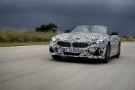 Gyári kémfotókon suhan a vadonatúj BMW Z4 83