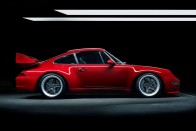 Dögös Porsche 911-est varázsolnak a 993-asból 150 millióért 15