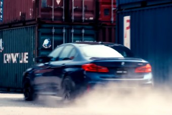 Tajpejben már csapatnak az új BMW M5-össel