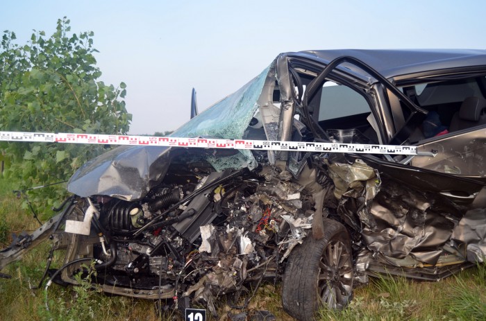 Felkavaró fotók az 55-ösön történt halálos balesetről 1
