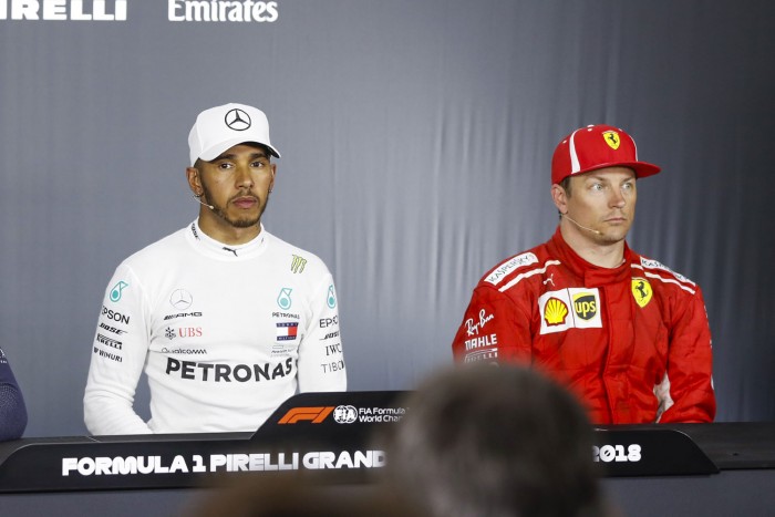F1: Räikkönen fapofával hallgatta Hamilton vallomását