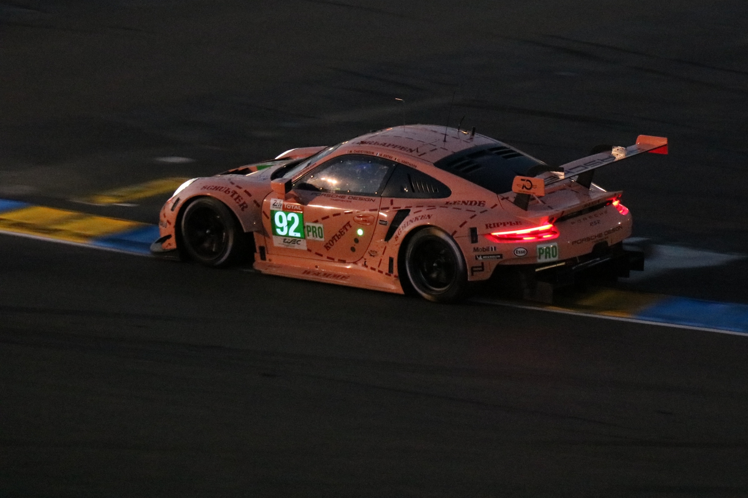 Ezért a malacnak öltöztetett 911-es a kedvenc versenyautóm Le Mans-ban 1