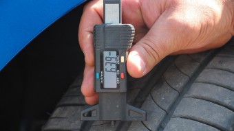 Kánikulában is téli gumival jár a magyar autós