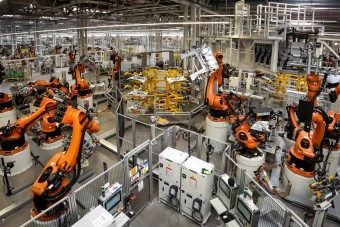 Nagy veszélybe kerültek a magyar autógyárak