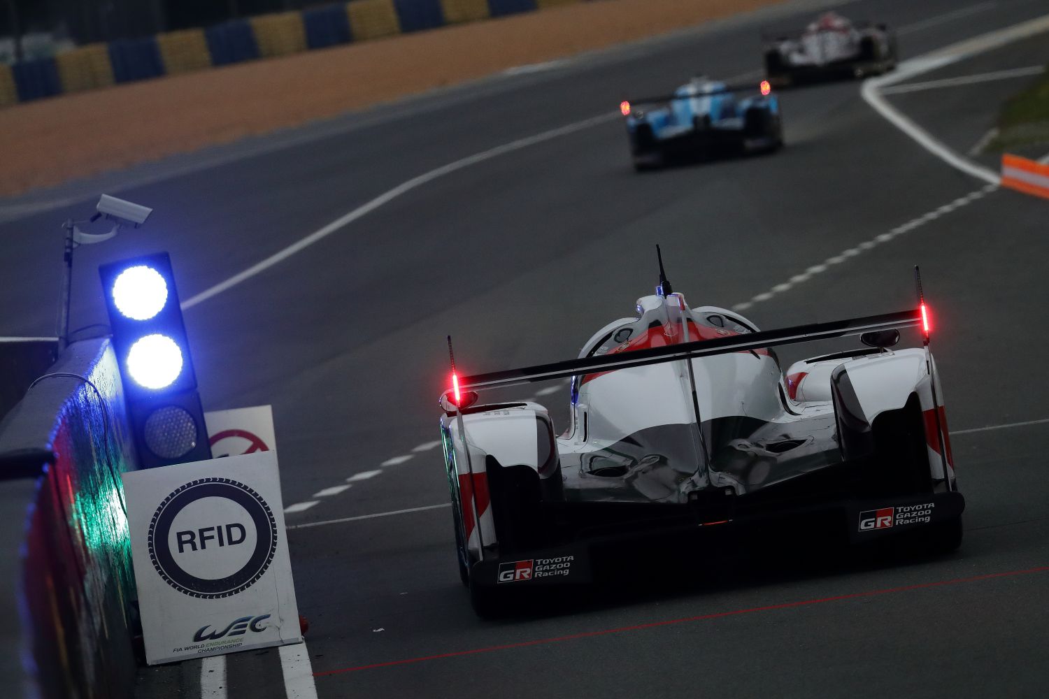 Diadalért száguld a Toyota Le Mans-ban 7