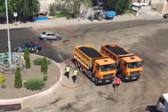 Nevetséges és drámai, ahogy a rendőrök üldözik ezt a sofőrt