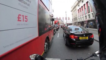 Ezt a közlekedési pillanatot csodálja a Facebook népe