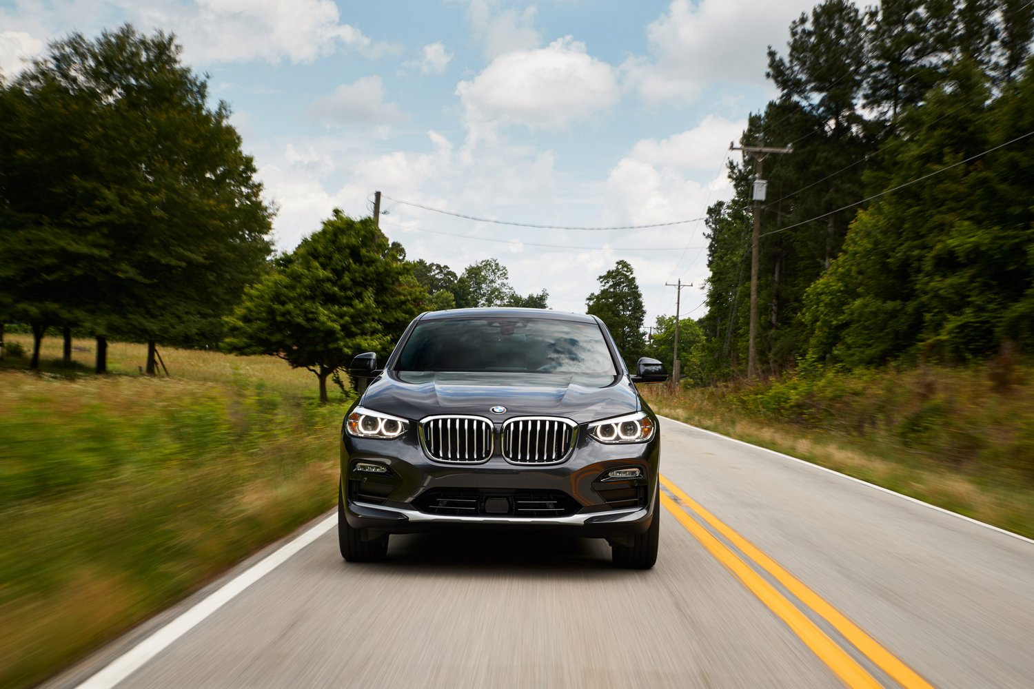 Több mint kétszáz új fotón a vadonatúj BMW X4 14