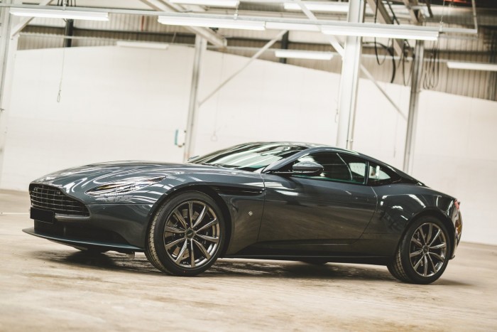 Egyedi DB11-esek az Aston Martintól 6 Egyedi DB11-esek az Aston Martintól 6
