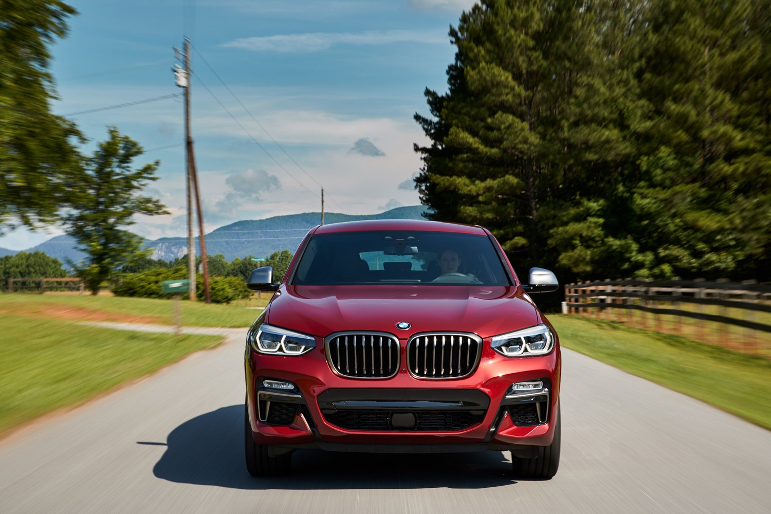 Több mint kétszáz új fotón a vadonatúj BMW X4 143