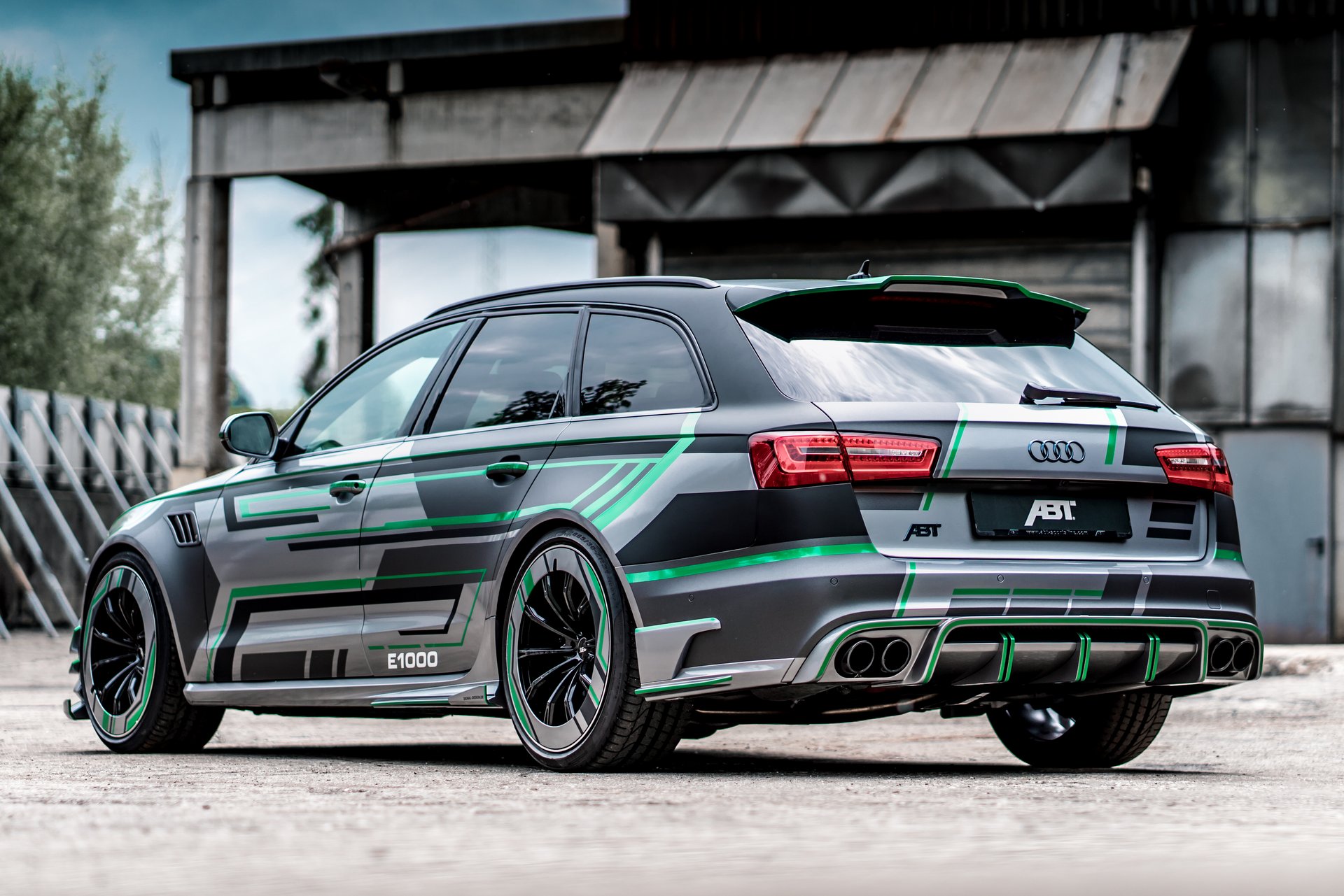 Eszement 1000 lóerős Audi RS6 hibrid az ABT-től 1