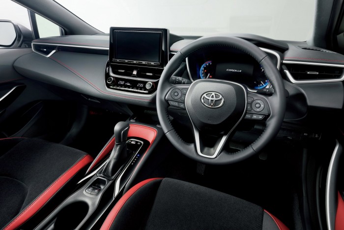 Hálózatba kapcsolt Corolla, fiataloknak 6