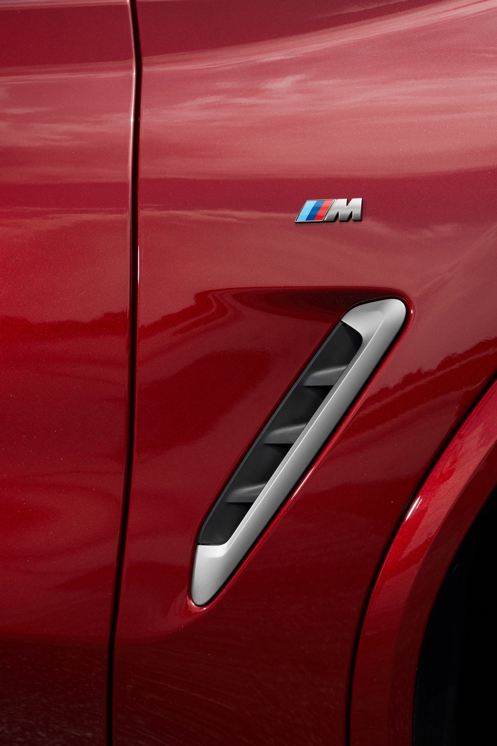 Több mint kétszáz új fotón a vadonatúj BMW X4 240