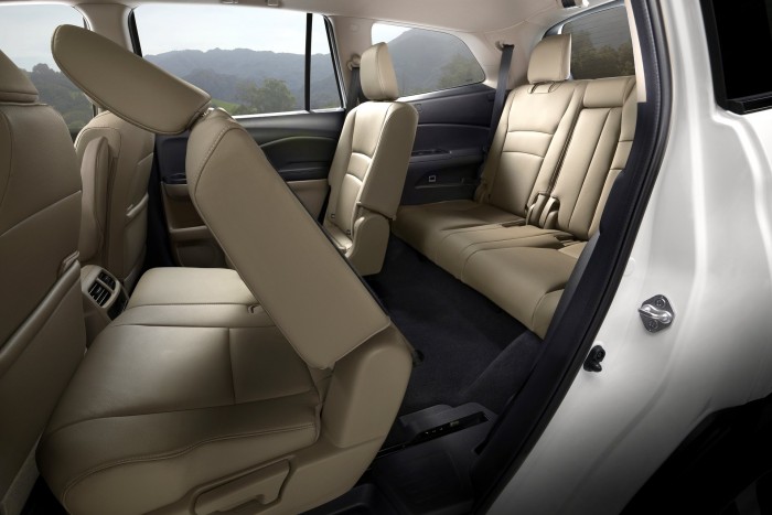 Megújult a Honda nyolcszemélyes utazóautója 7