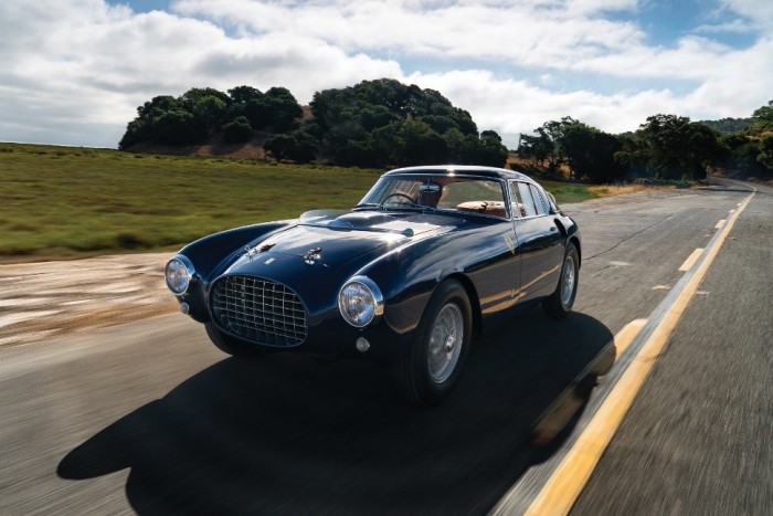 Jótékony célra árvereznek el egy LaFerrarit 2