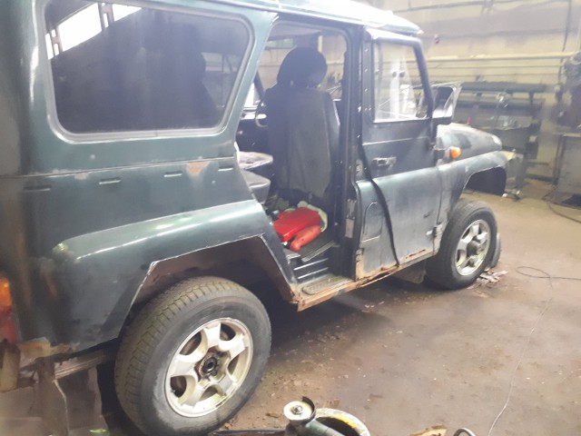 Meglepődsz, ha kiderül, hány éves ez a totálisan szétrohadt UAZ 5