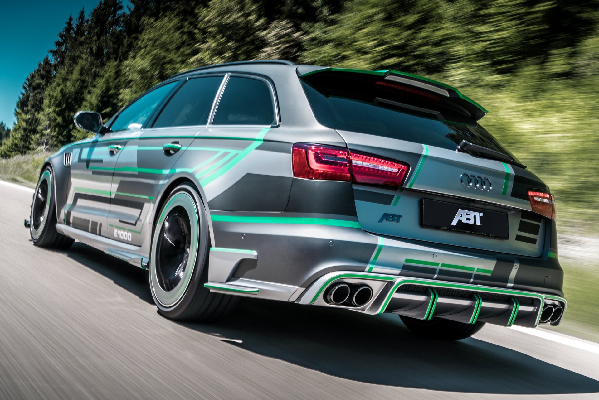 Eszement 1000 lóerős Audi RS6 hibrid az ABT-től 14