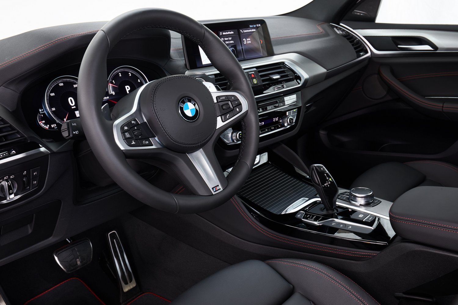 Több mint kétszáz új fotón a vadonatúj BMW X4 367