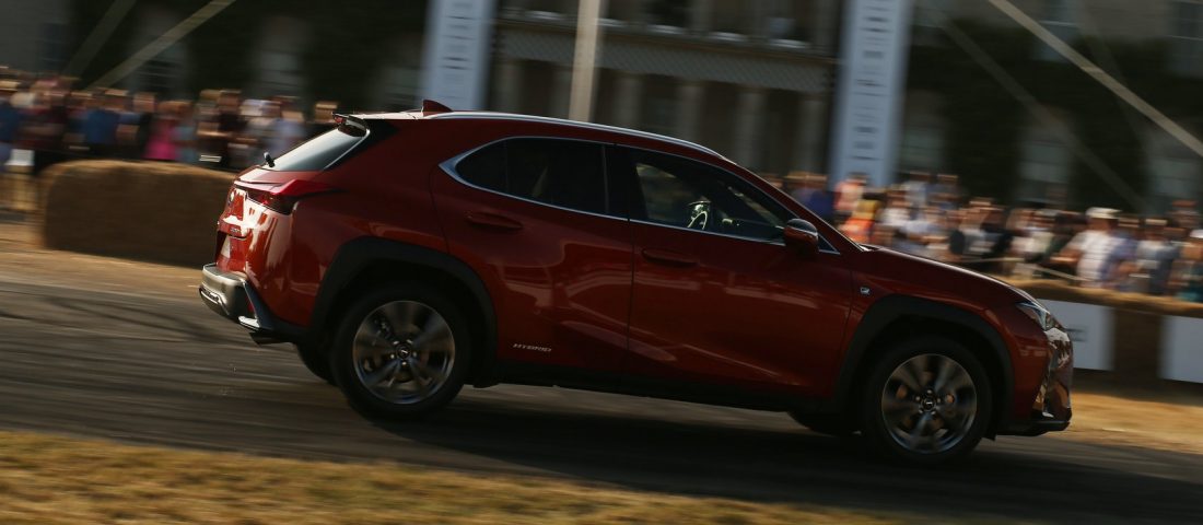 Megmozdult a legkisebb Lexus crossover