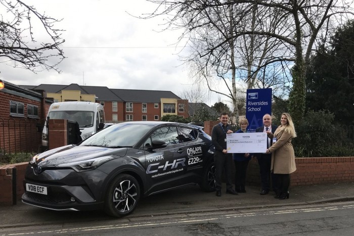 Helyben támogat a Toyota