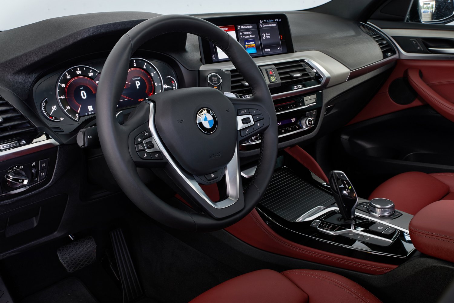 Több mint kétszáz új fotón a vadonatúj BMW X4 380