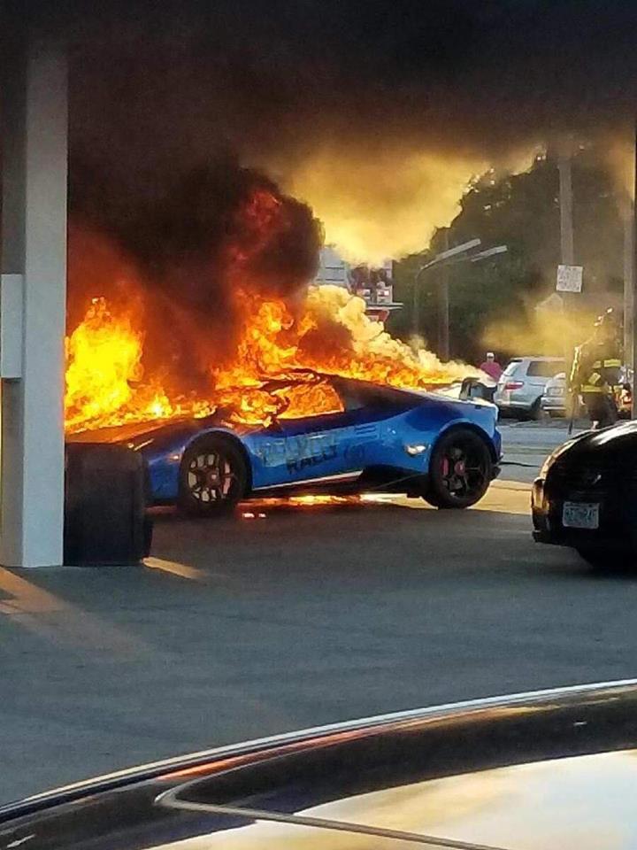 Ezt a hülyeség miatt porrá égett Lamborghinit látva megsajdul a szíved 3 | Vezess Ezt a hülyeség miatt porrá égett Lamborghinit látva megsajdul a szíved 3