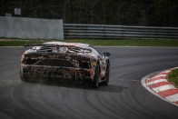 Rekorder kört futott az Aventador SVJ a Nürburgringen 2