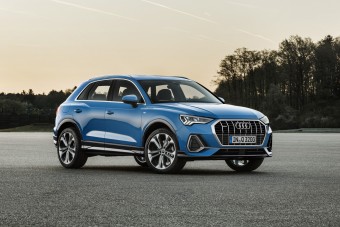 Győrből érkezik tele technikával az Audi Q3-as