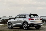 Győrből érkezik tele technikával az Audi Q3-as 13