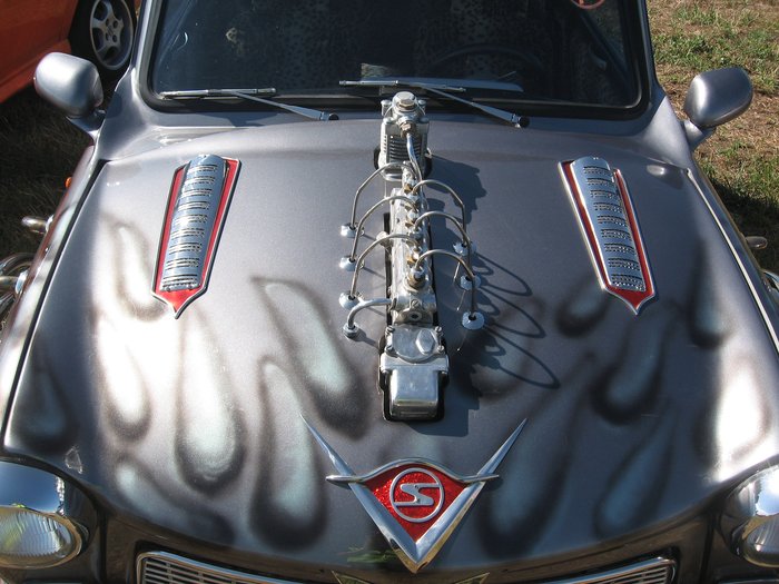 A nap legfontosabb kérdése: Gagyi, vagy profi ez a szétfaragott Trabant? 8