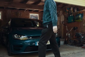 75 évesen egy kegyetlenül erős Golfot épített magának