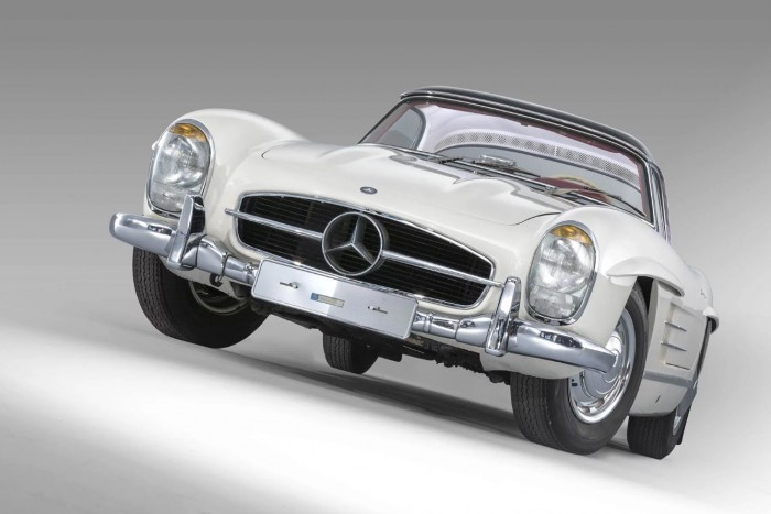 Világrekord összegért vihetik el ezt a gyönyörű Mercedes 300 SL-t