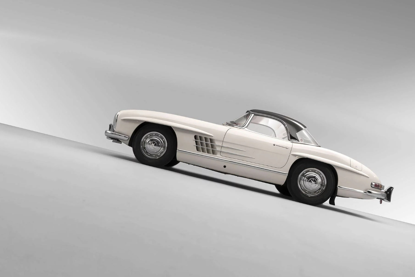 Világrekord összegért vihetik el ezt a gyönyörű Mercedes 300 SL-t 5