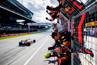 F1: Így ünnepelte első hazai győzelmét a Red Bull - videó
