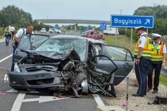 Nőtt a balesetek száma a hazai utakon