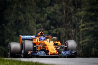 F1: Tavalyi első szárnyat használt Alonso