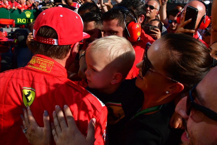 Videó: A kis Räikkönen is megjárta a dobogót