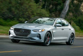 Rettegj, Lexus, jön a Genesis!