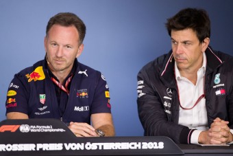 F1: A Red Bull-főnök beszólt a Mercedesnek