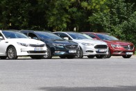 Összehasonlító teszt: Opelt, Fordot vagy Renault-t? Esetleg Kiát? 140