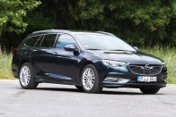 Összehasonlító teszt: Opelt, Fordot vagy Renault-t? Esetleg Kiát? 147