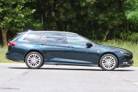 Összehasonlító teszt: Opelt, Fordot vagy Renault-t? Esetleg Kiát? 148