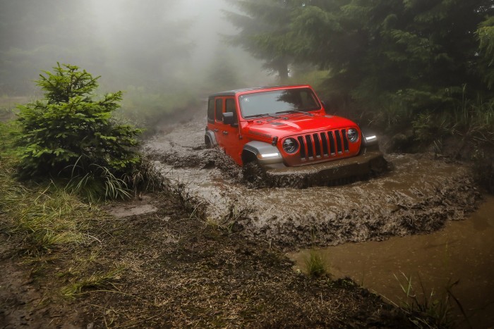 Gumicsizmában, koszosan is kívánatos – Jeep Wrangler 2018 1