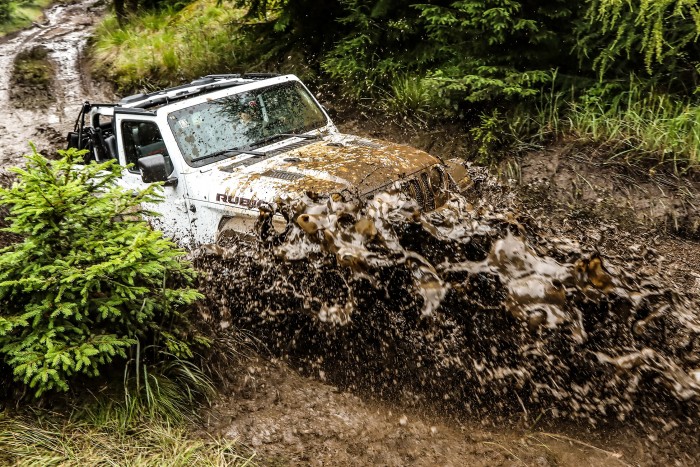 Gumicsizmában, koszosan is kívánatos – Jeep Wrangler 2018 7