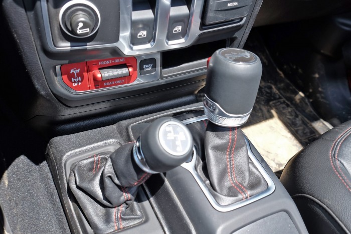 Gumicsizmában, koszosan is kívánatos – Jeep Wrangler 2018 6