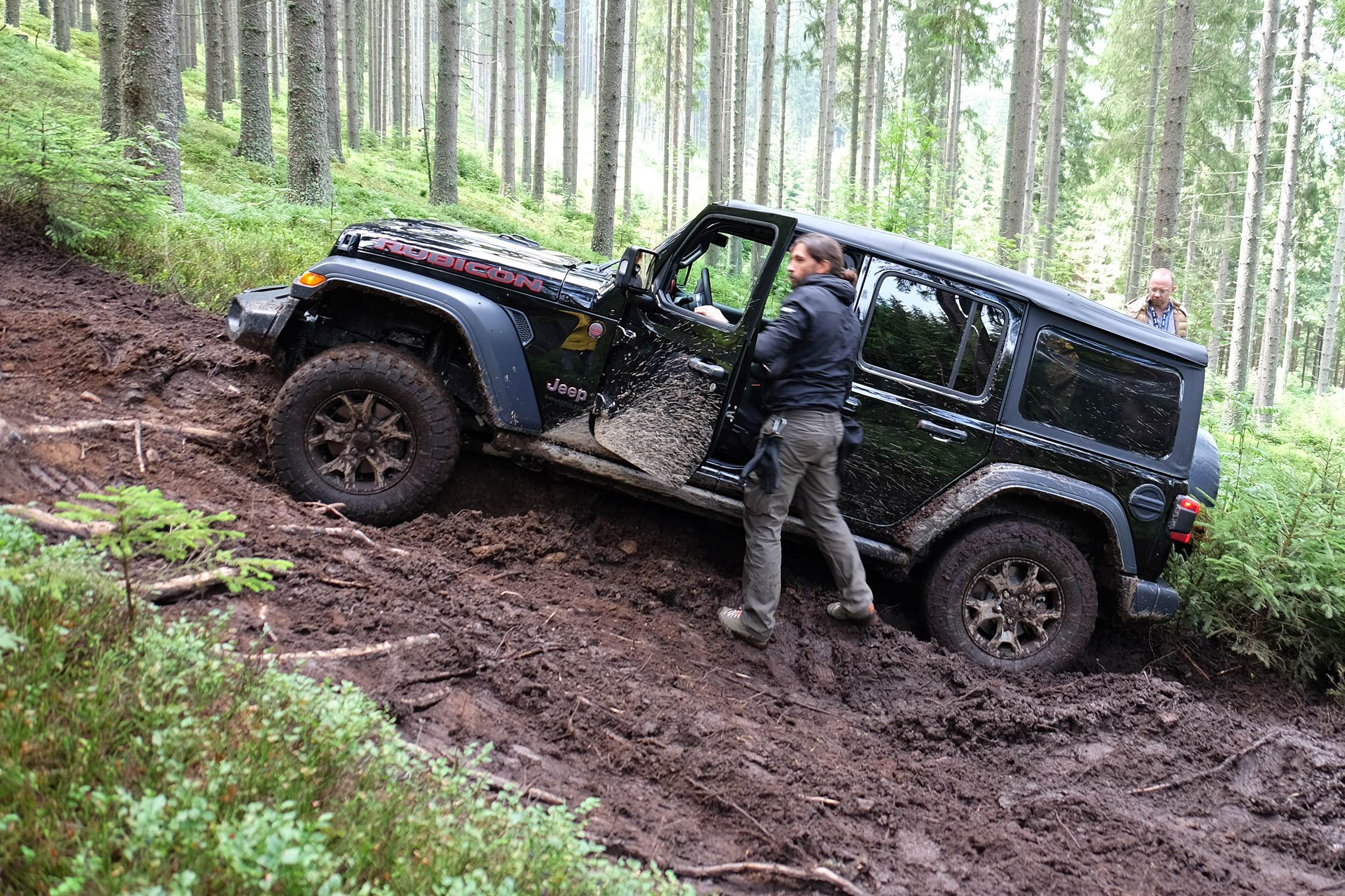 Gumicsizmában, koszosan is kívánatos – Jeep Wrangler 2018 30