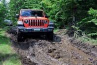 Gumicsizmában, koszosan is kívánatos – Jeep Wrangler 2018 68