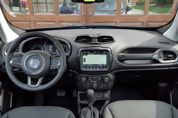 Az év meglepetése Ronaldo új cégautója 8